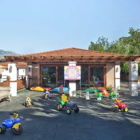 Akka Alinda 5*